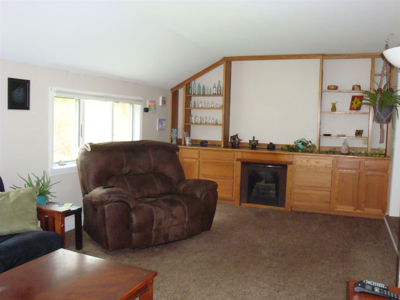 160 Camp Arden Road Dummerston, VT 05301 - Photo 6 of 24