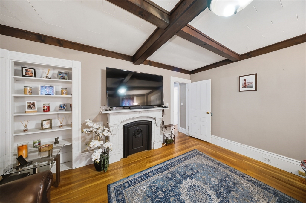 42 South Main Street Uxbridge, MA 01569 - Photo 23 of 41