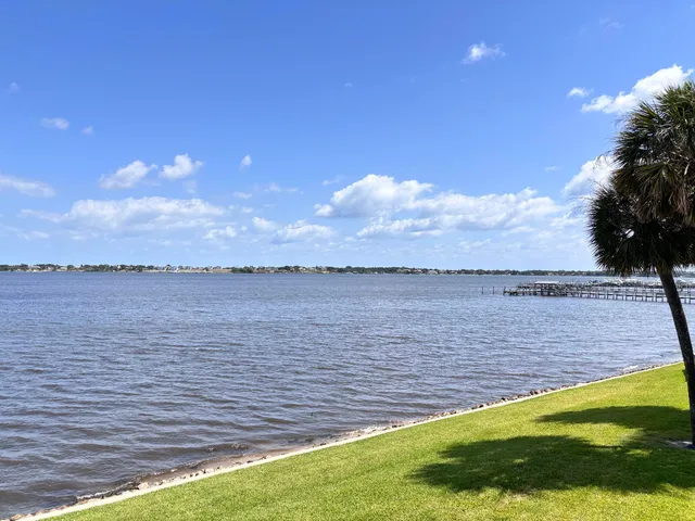 $2,500 | 175 Southeast St Lucie Boulevard, Unit F116, Stuart, FL 34996