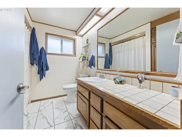 $360,000 | 2185 North 8th Street, Coos Bay, OR 97420