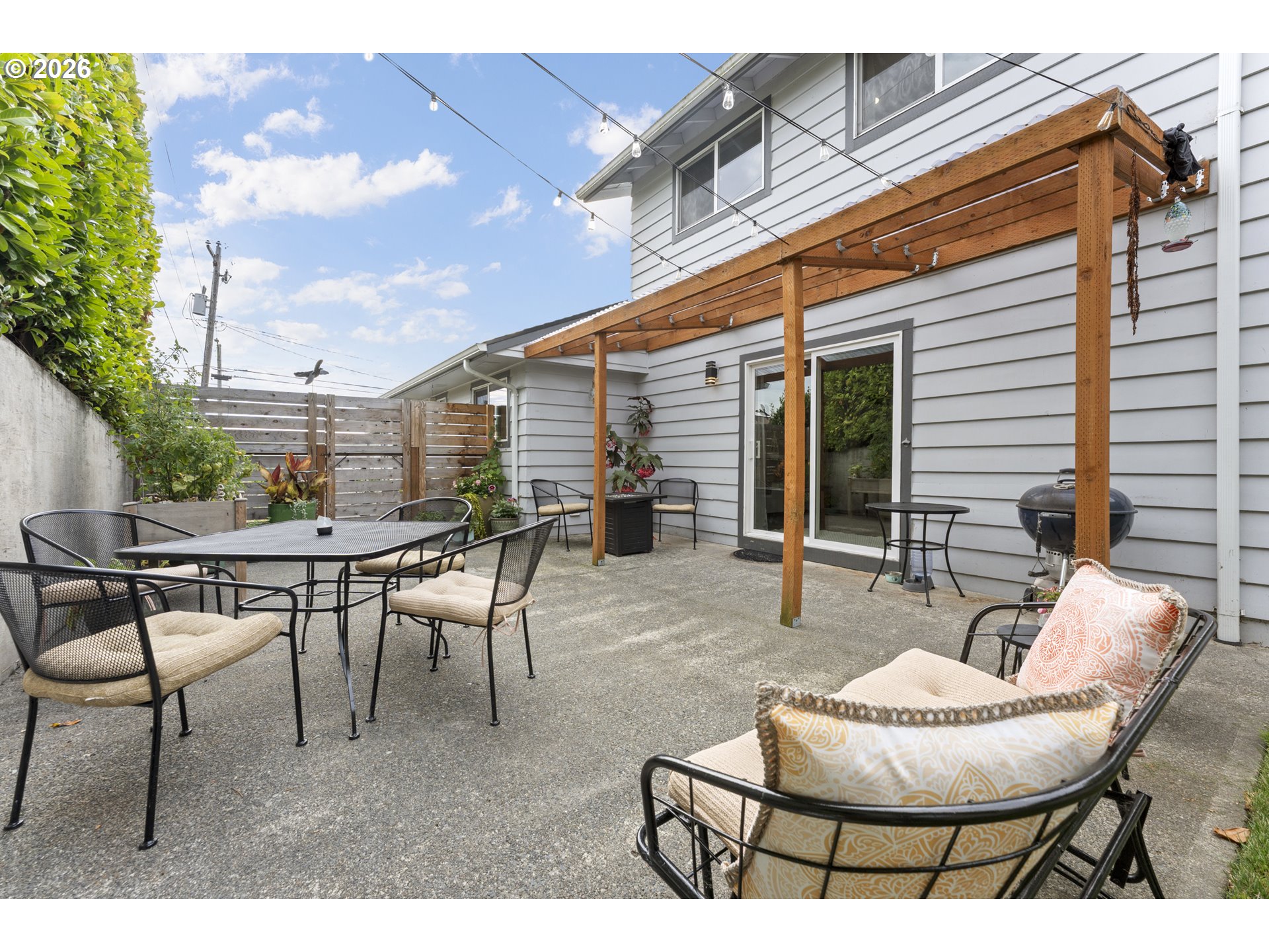 2185 North 8th Street Coos Bay, OR 97420 - Photo 23 of 30 Patio