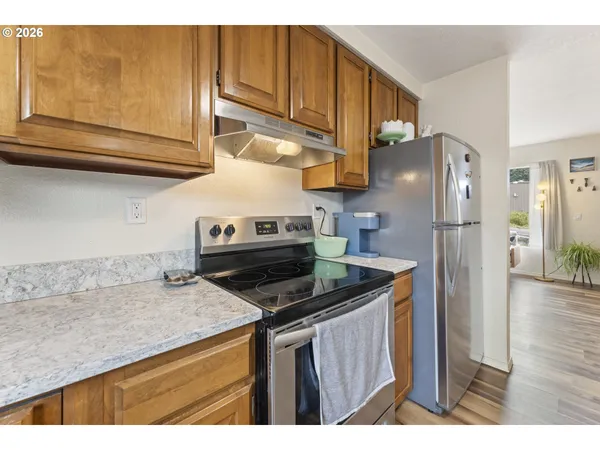 $360,000 | 2185 North 8th Street, Coos Bay, OR 97420