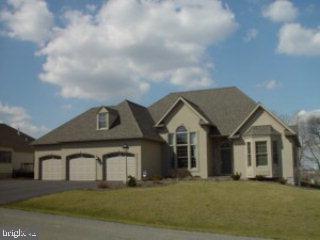 49 Ridgefield Drive Lancaster, PA 17602 - Photo 1 of 1
