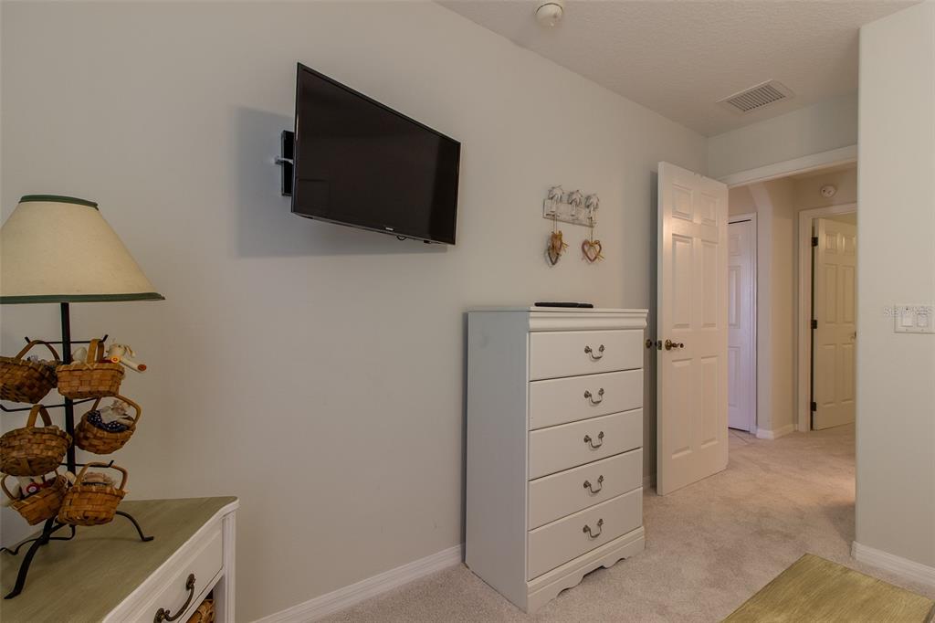 15691 Southwest 11th Court Road Ocala, FL 34473 - Photo 24 of 37 a view of a livingroom with furniture