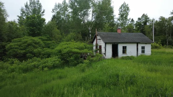 $5,600 | 1578 Park Street, Springfield, ME 04487