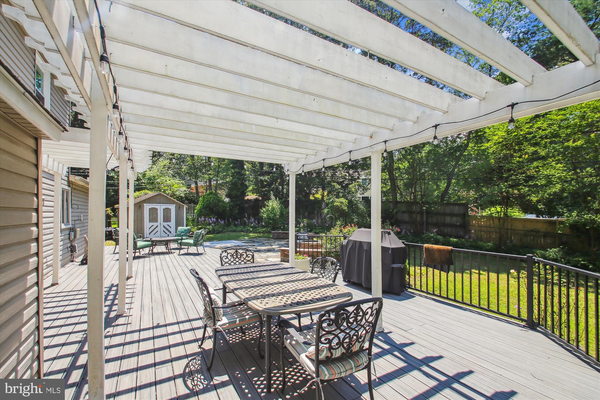 35 Severndale Road Severna Park, MD 21146 - Photo 33 of 60 pergola and table