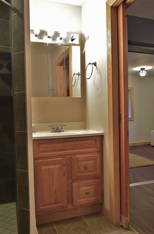 9590 East Grandview Road Traverse City, MI 49684 - Photo 24 of 35 1881065-23.JPG