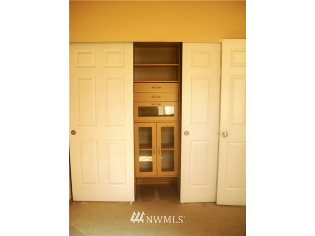 11564 Southeast 170th Court Renton, WA 98055 - Photo 11 of 15