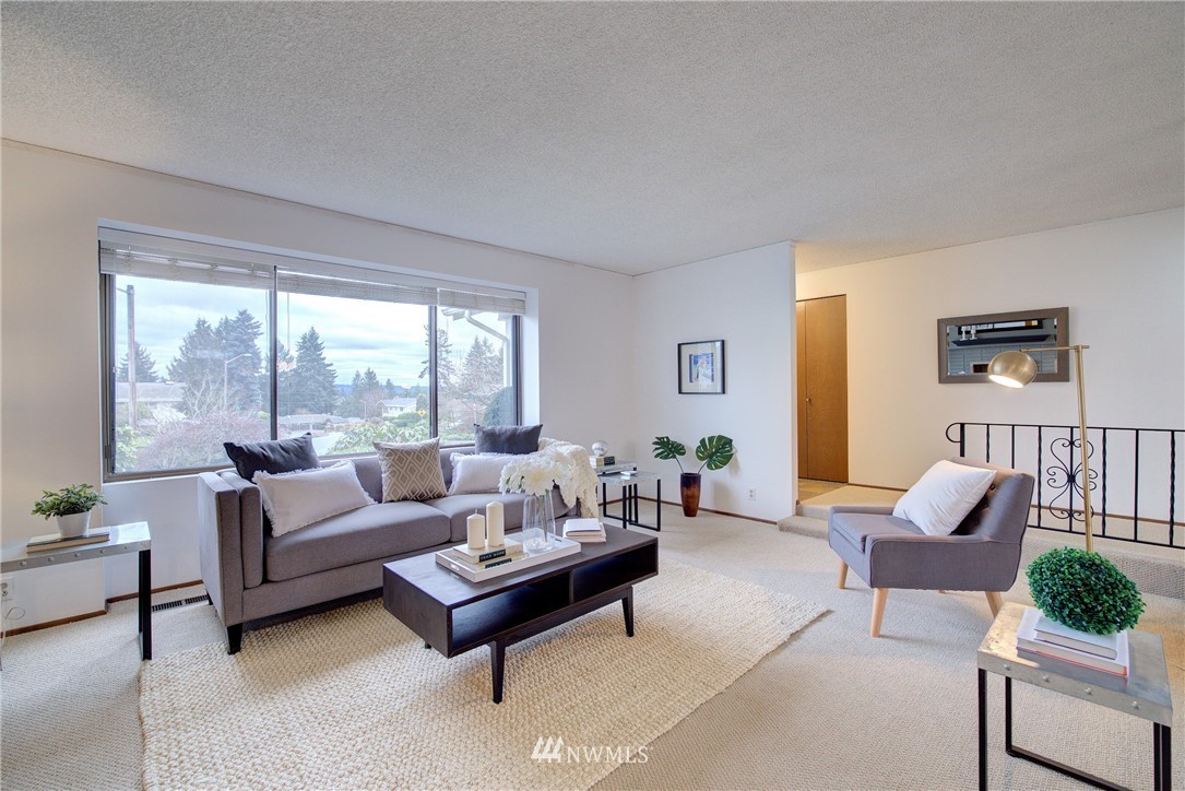 8962 Northeast 192nd Place Bothell, WA 98011 - Photo 6 of 23 Gallery Image 6