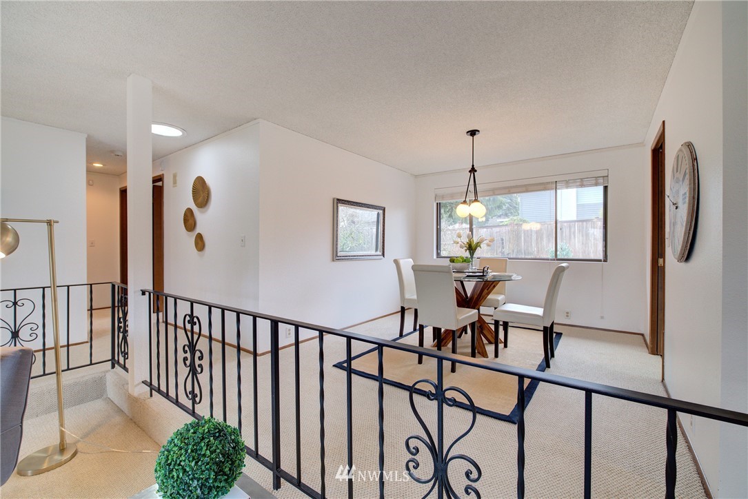 8962 Northeast 192nd Place Bothell, WA 98011 - Photo 8 of 23 Gallery Image 8
