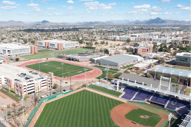 $2,095 | 8016 West Whyman Avenue, Phoenix, AZ 85043