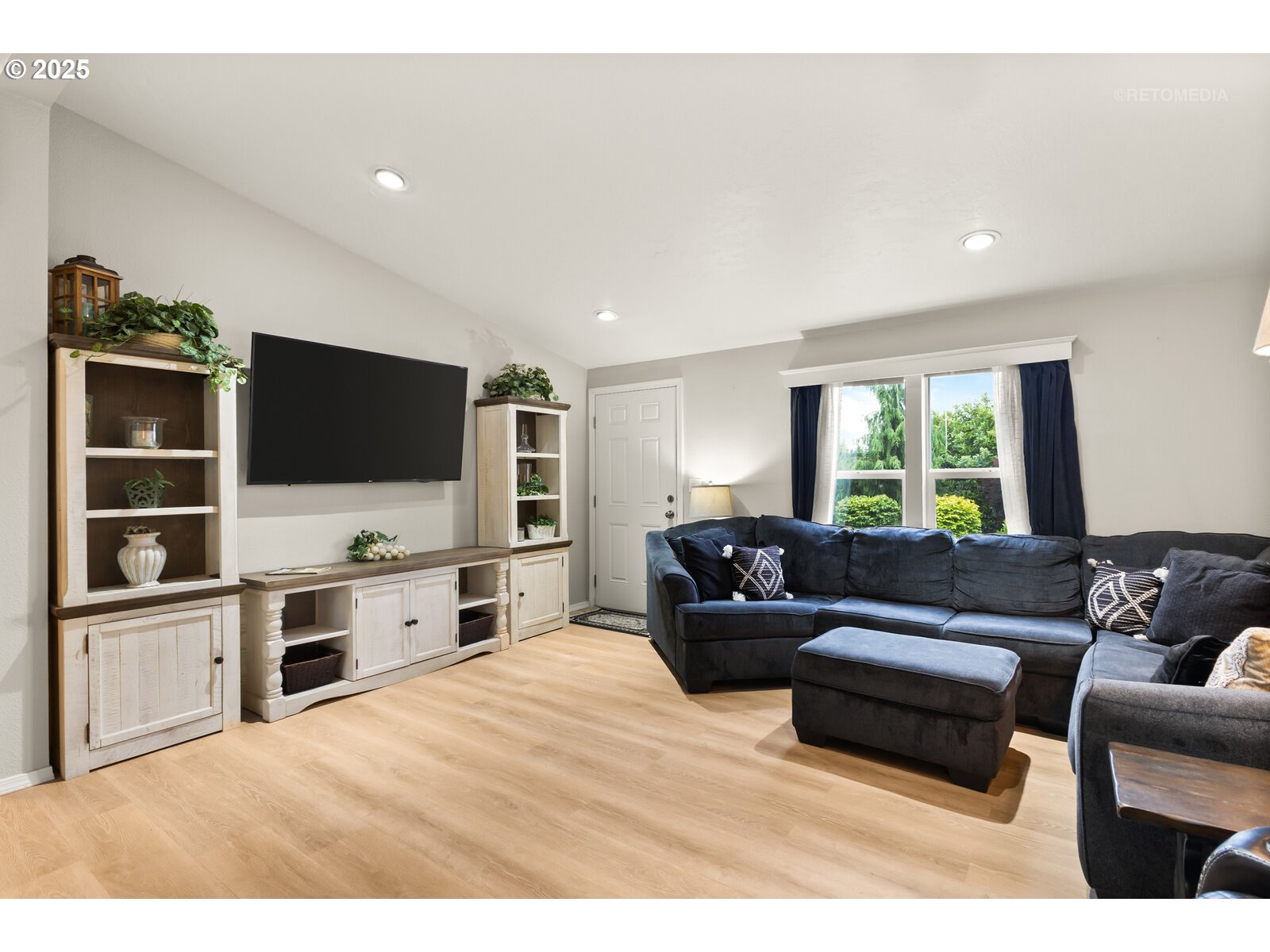 16130 South Ivel Road Beavercreek, OR 97004 - Photo 11 of 45 Gallery Image 11