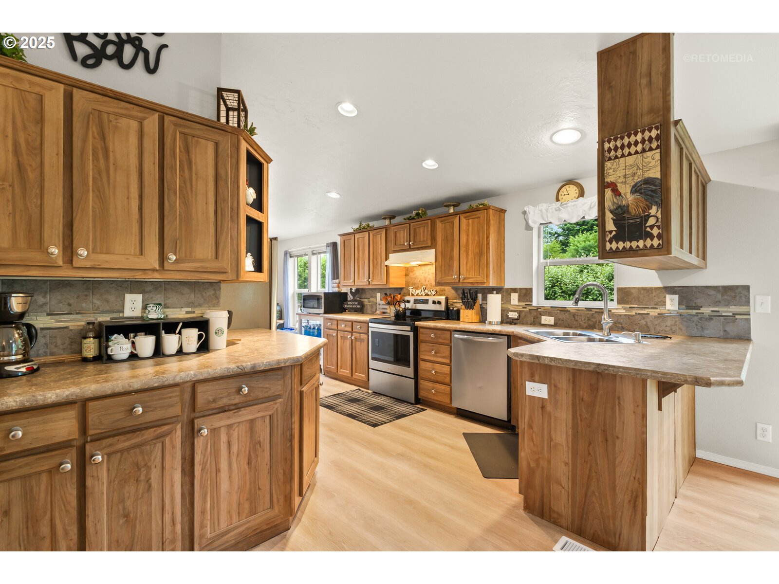 16130 South Ivel Road Beavercreek, OR 97004 - Photo 5 of 45 Gallery Image 5
