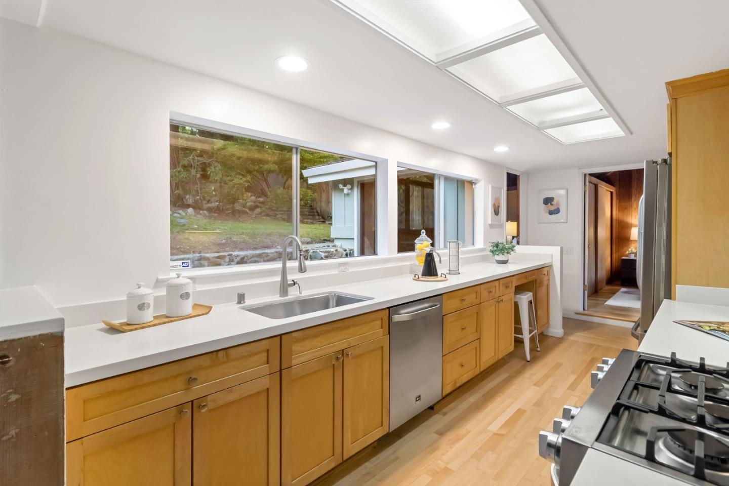 1019 Los Trancos Road Portola Valley, CA 94028 - Photo 23 of 63