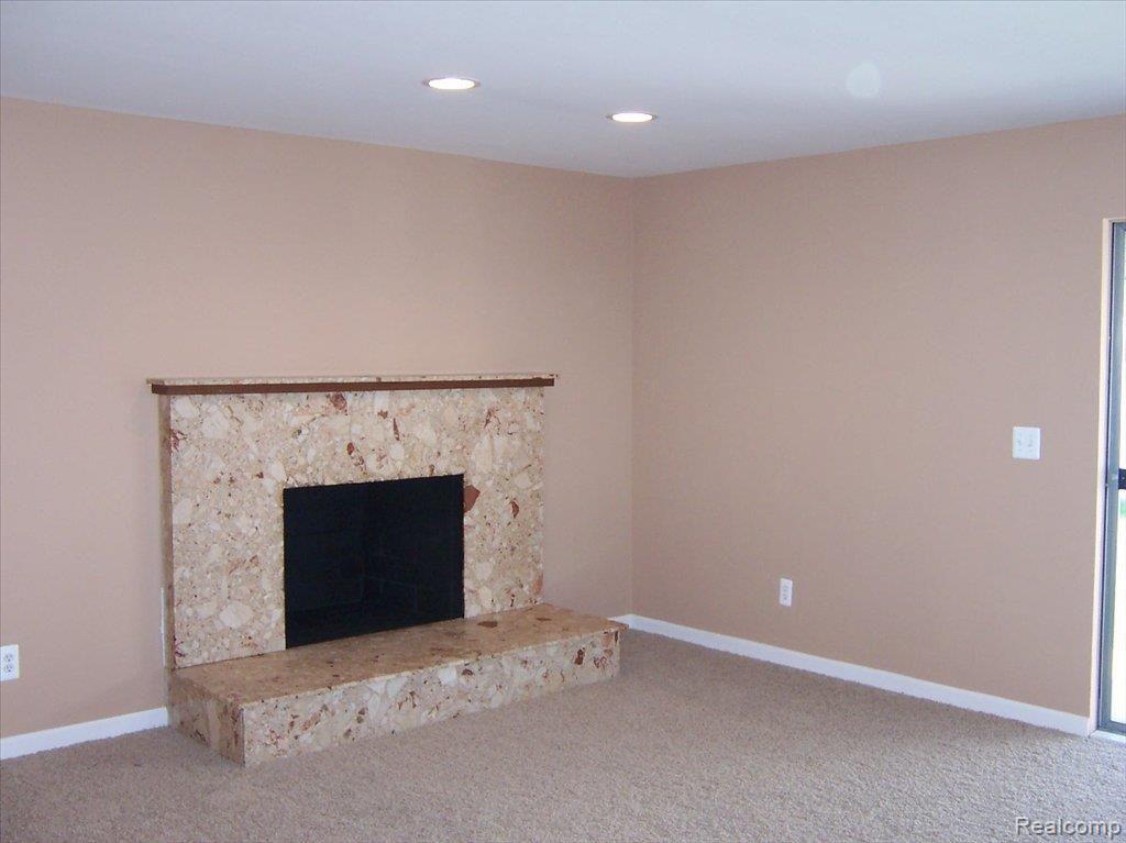 32085 Schoenherr Road Warren, MI 48088 - Photo 6 of 15 Family 2