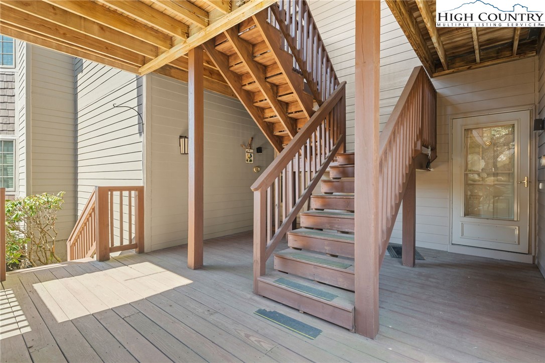 143 Wildflower Ridge, Unit 17D Sugar Mountain, NC 28604 - Photo 29 of 36 a view of entryway and hall with wooden floor