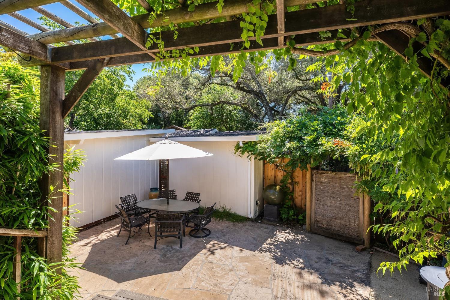 400 Arroyo Road Sonoma, CA 95476 - Photo 20 of 36