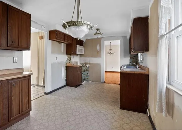 $159,000 | 510 Buckingham Drive, Greensburg, PA 15601