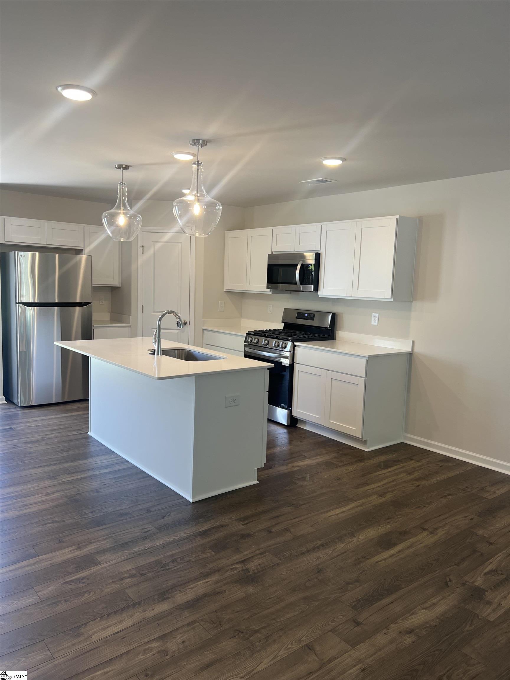 331 Stonyway Lane Easley, SC 29640 - Photo 17 of 33