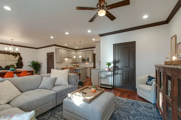 $3,875 | 2110 Acklen Avenue, Unit 102, Nashville, TN 37212