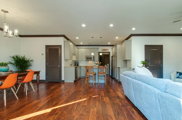 $3,875 | 2110 Acklen Avenue, Unit 102, Nashville, TN 37212