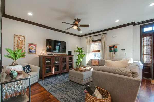 $3,875 | 2110 Acklen Avenue, Unit 102, Nashville, TN 37212