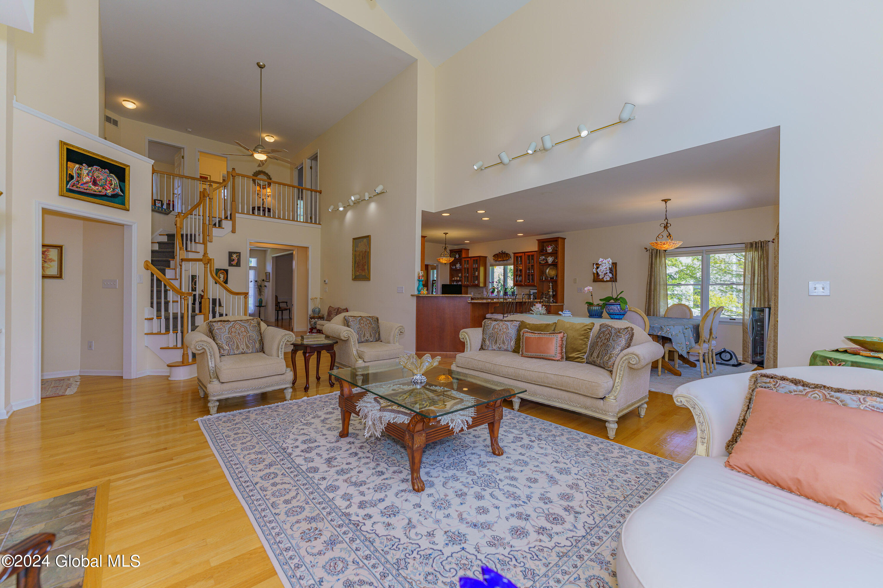 21 Gullane Drive Bethlehem, NY 12159 - Photo 12 of 52 5 Familyroom 6