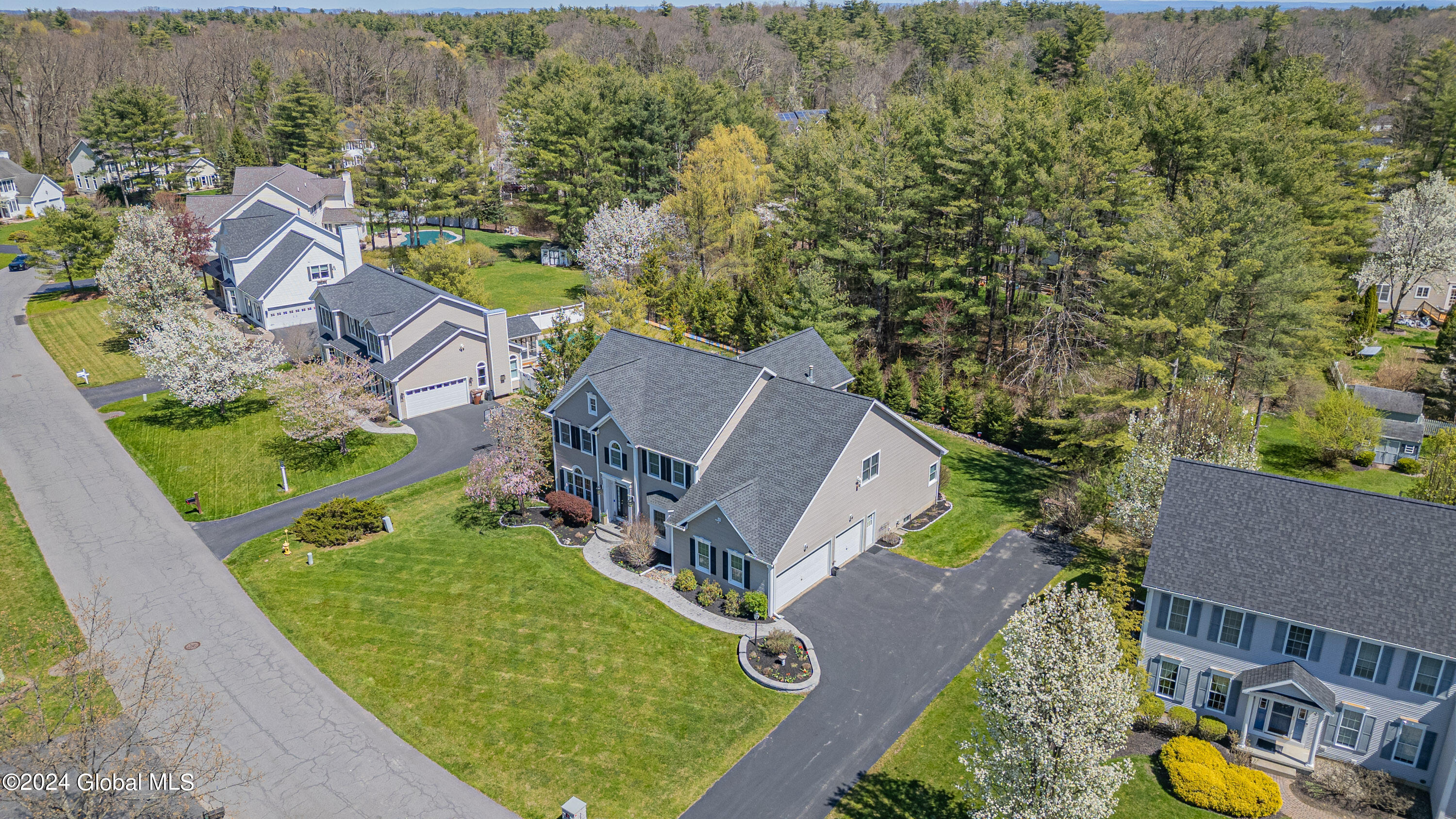 21 Gullane Drive Bethlehem, NY 12159 - Photo 3 of 52 0 Air Front 2