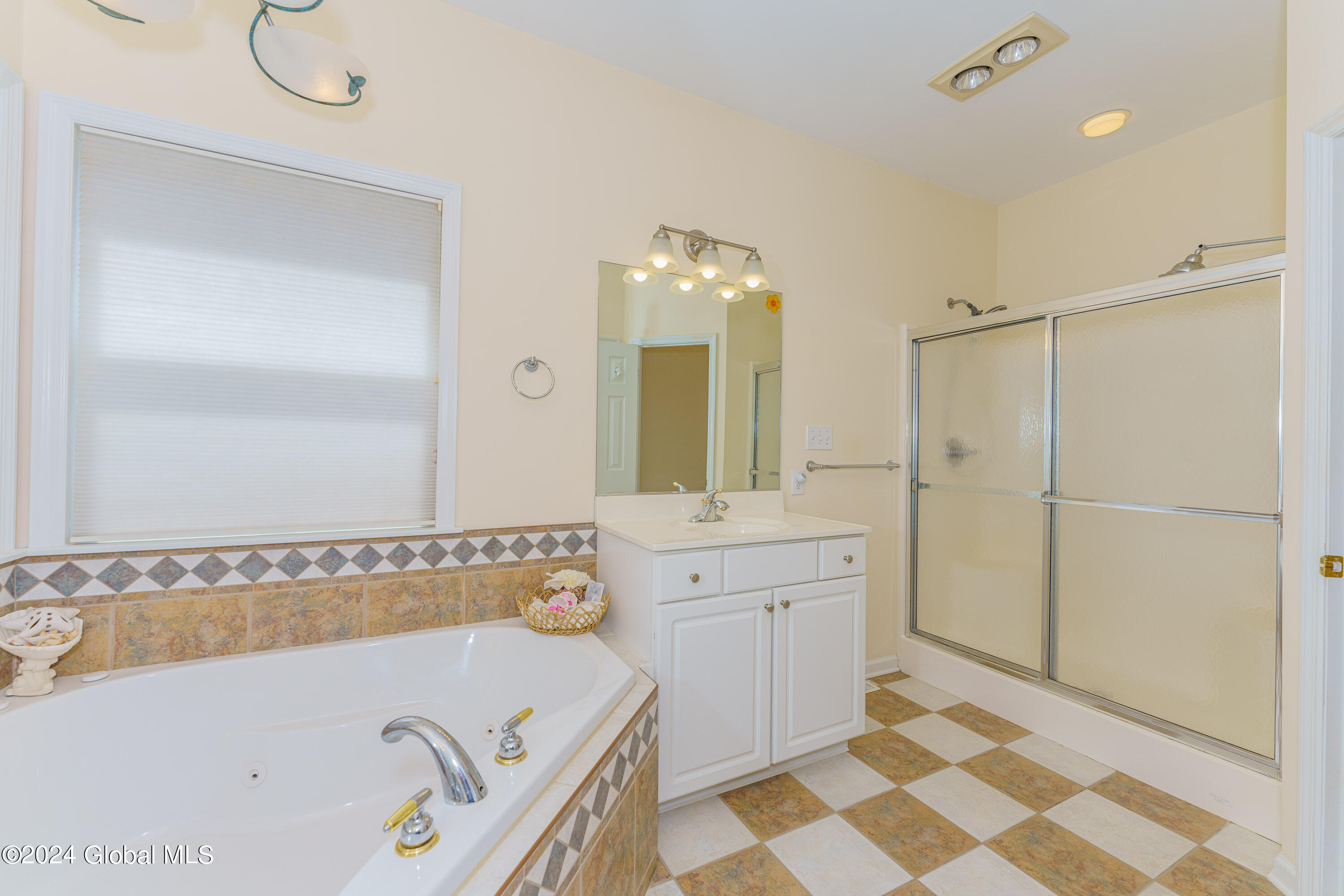 21 Gullane Drive Bethlehem, NY 12159 - Photo 31 of 52 6 Master 3