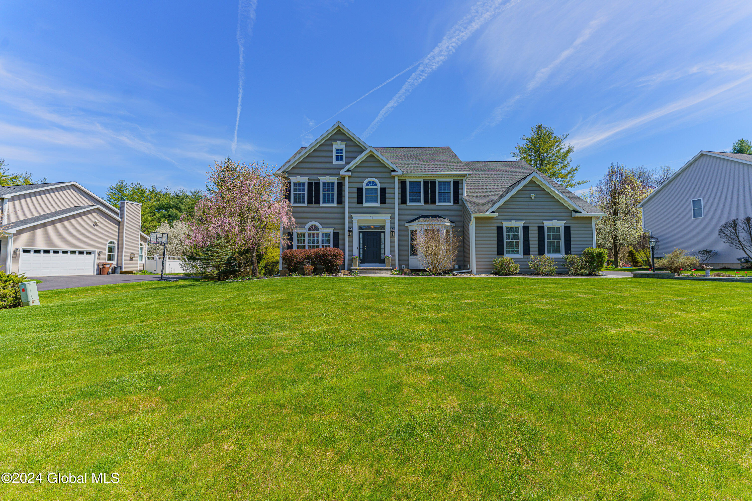 21 Gullane Drive Bethlehem, NY 12159 - Photo 5 of 52 0 Front 1