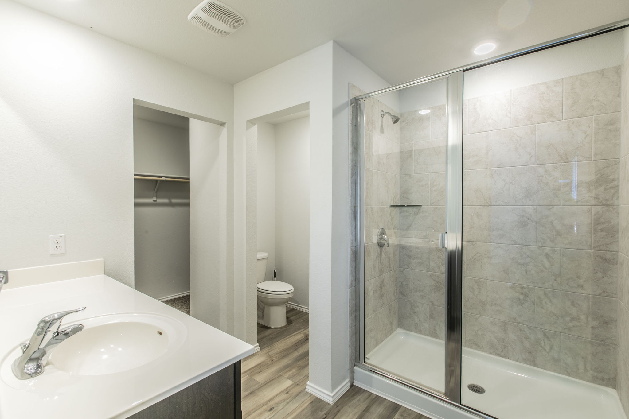 237 Poplin Lane Troy, TX 76579 - Photo 14 of 23 a bathroom with a sink and a mirror