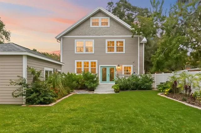 $1,200,000 | 623 1st Avenue North, Safety Harbor, FL 34695