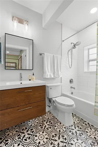 $1,200,000 | 623 1st Avenue North, Safety Harbor, FL 34695