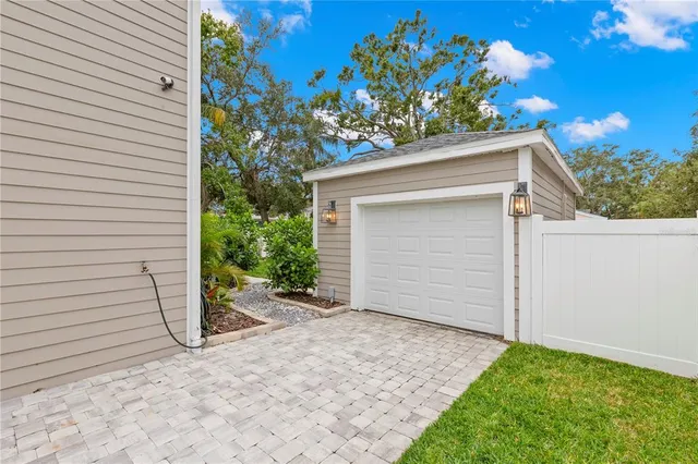 $1,200,000 | 623 1st Avenue North, Safety Harbor, FL 34695