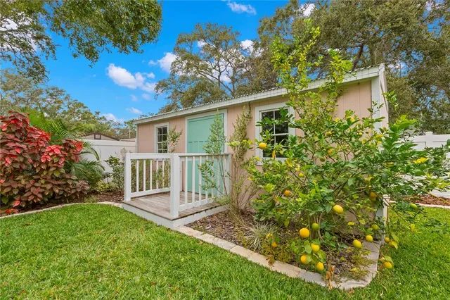 $1,200,000 | 623 1st Avenue North, Safety Harbor, FL 34695