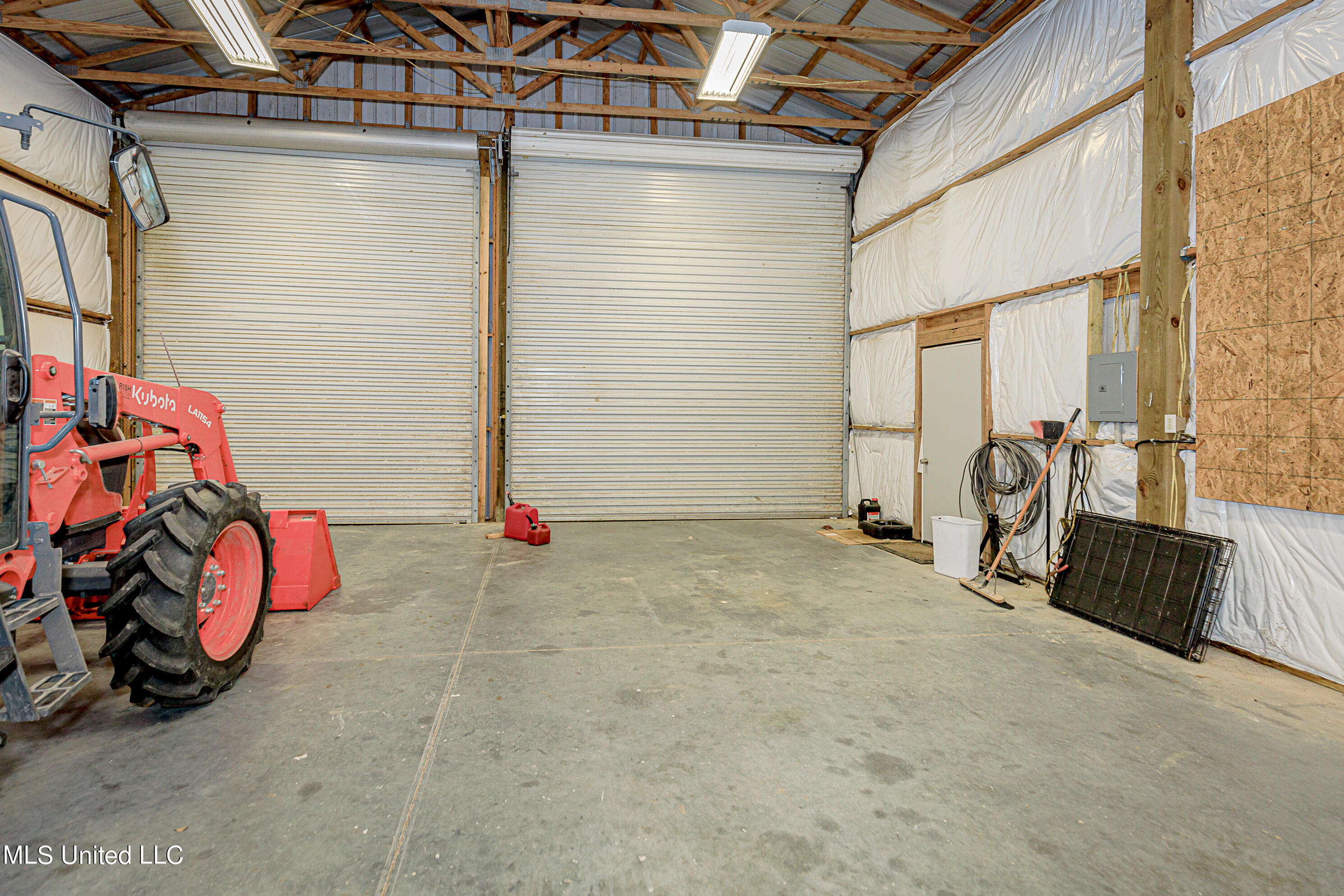 23444 Arcadia Farm Road Pass Christian, MS 39571 - Photo 44 of 78 Inside Workshop/Barn