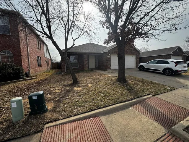 $1,950 | 6024 Moor Hen Drive, Denton, TX 76208