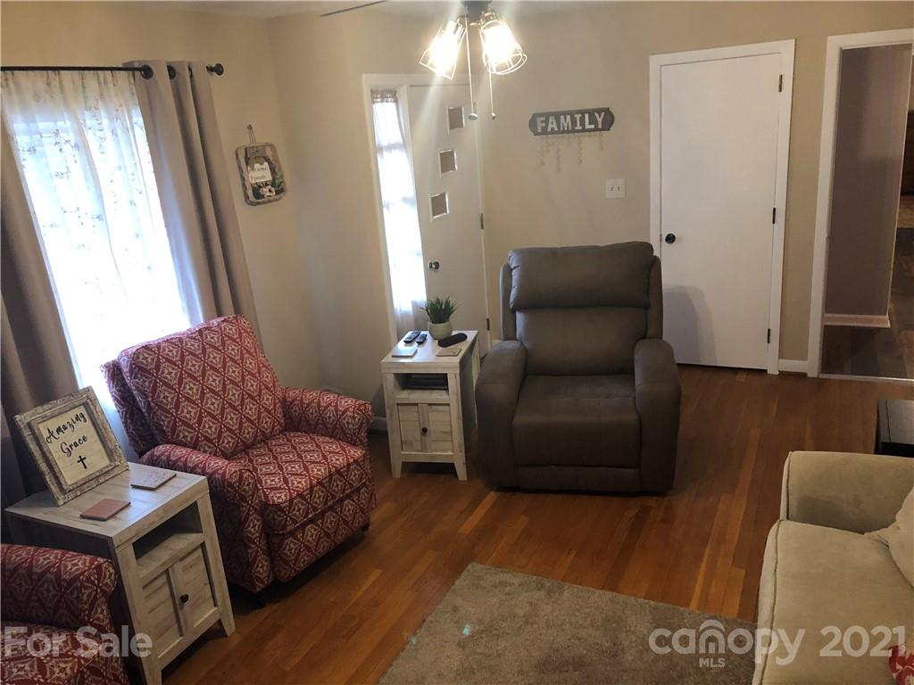 506 Pea Ridge Street Morganton, NC 28655 - Photo 11 of 40 Gallery Image 11