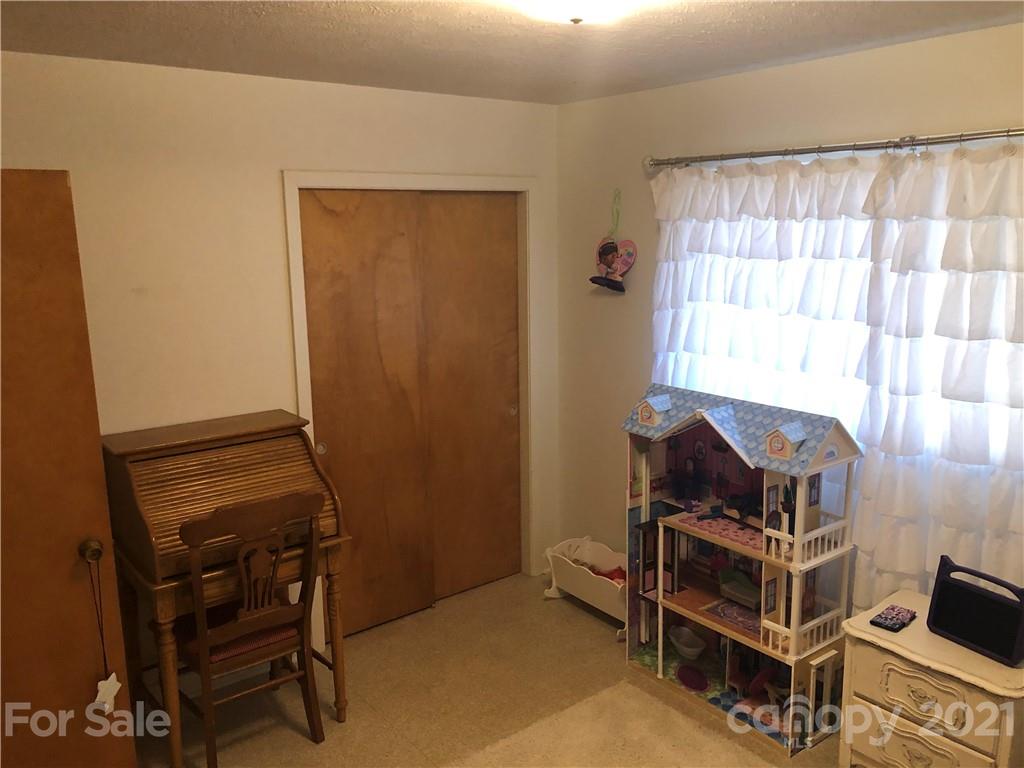 506 Pea Ridge Street Morganton, NC 28655 - Photo 19 of 40 Gallery Image 19