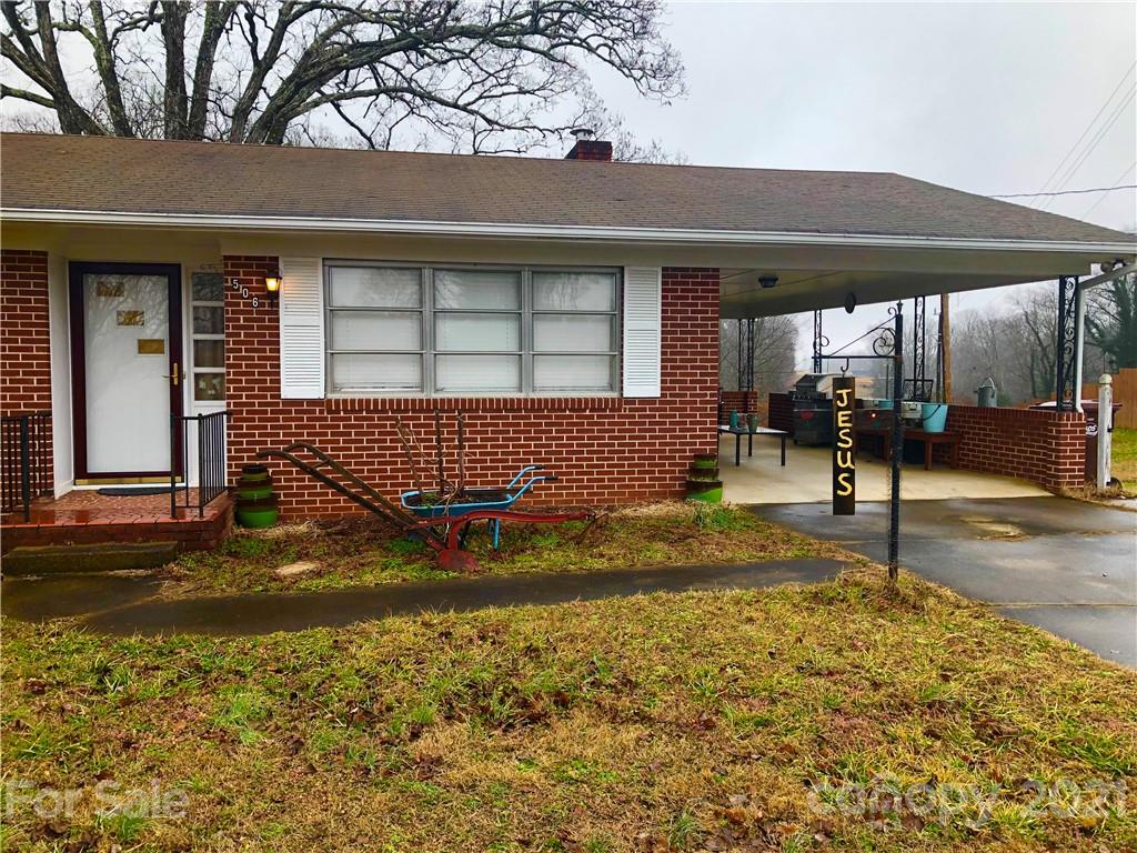 506 Pea Ridge Street Morganton, NC 28655 - Photo 4 of 40 Gallery Image 4