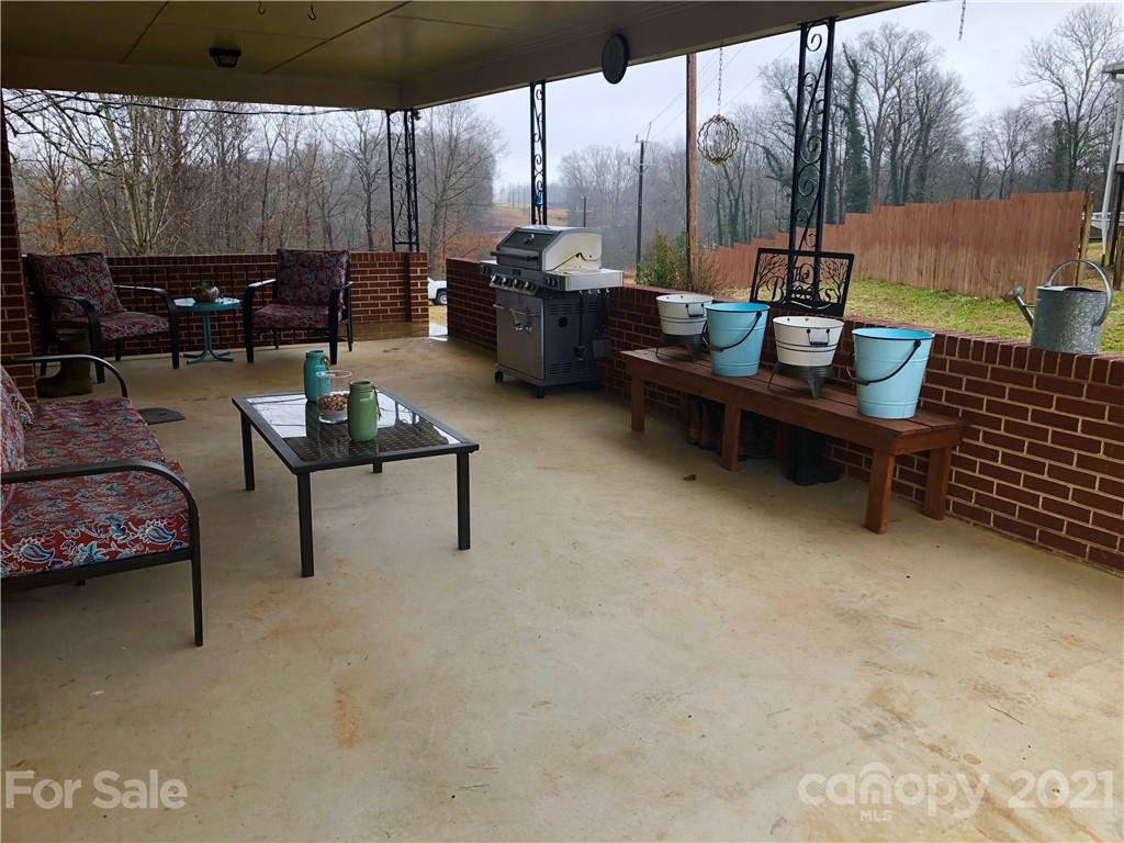 506 Pea Ridge Street Morganton, NC 28655 - Photo 6 of 40 Gallery Image 6
