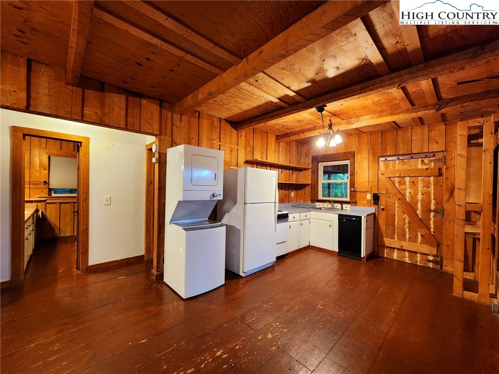 502 Lynn Hill Road Boone, NC 28607 - Photo 17 of 25 Gallery Image 17