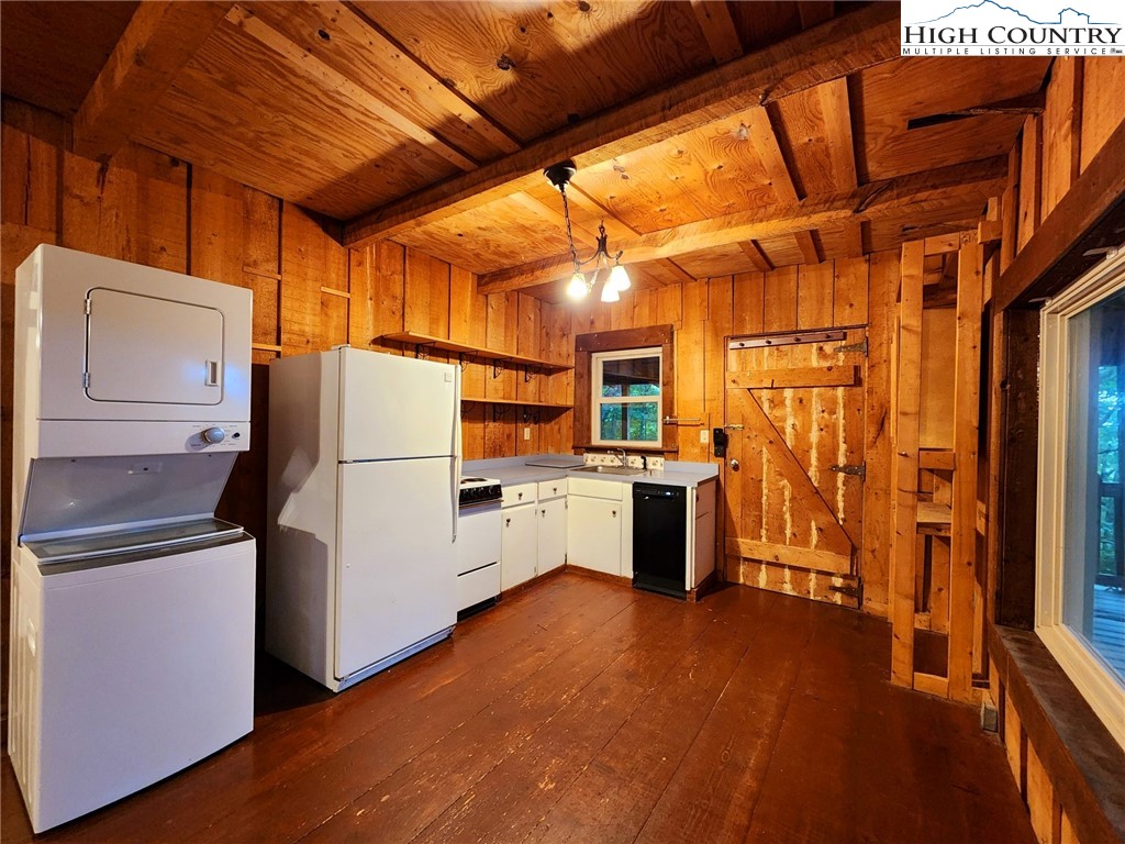 502 Lynn Hill Road Boone, NC 28607 - Photo 18 of 25 Gallery Image 18