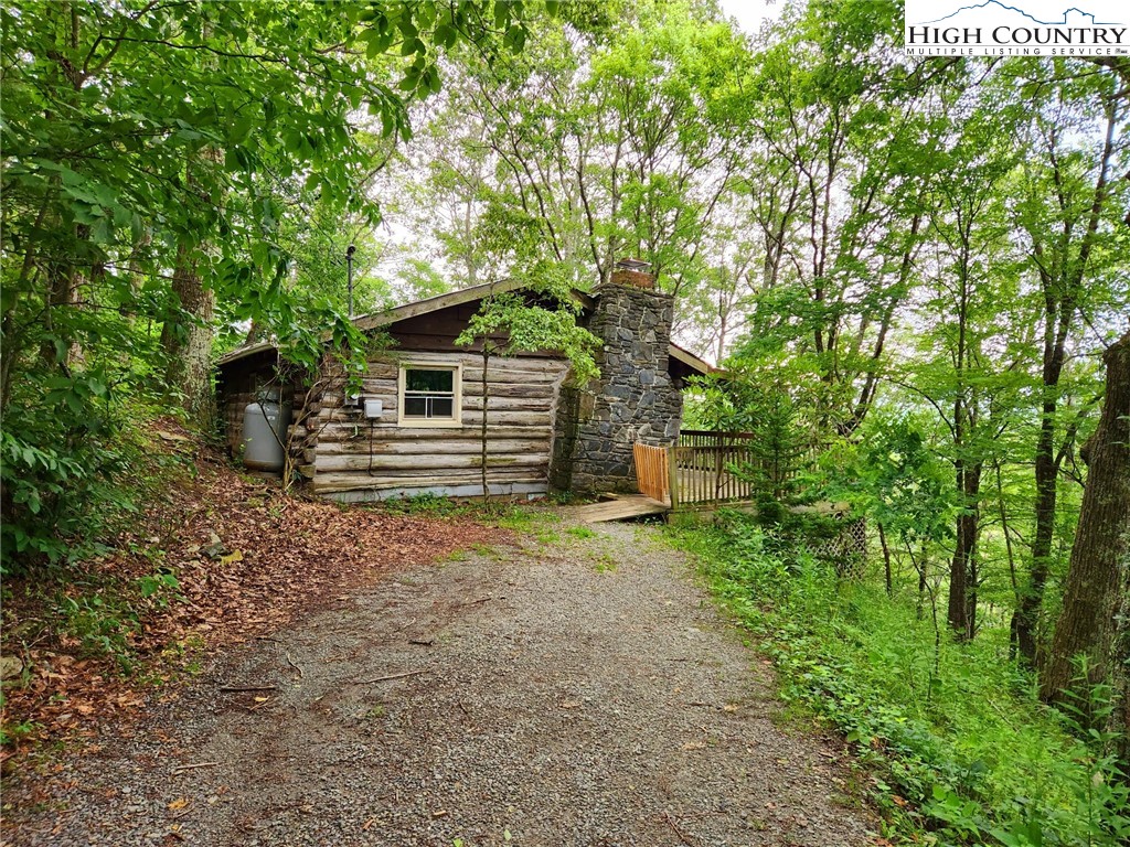 502 Lynn Hill Road Boone, NC 28607 - Photo 3 of 25 Gallery Image 3