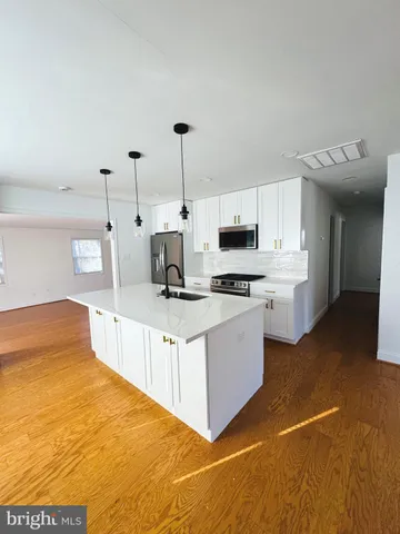 $2,850 | 14332 Belleville Avenue, Woodbridge, VA 22193