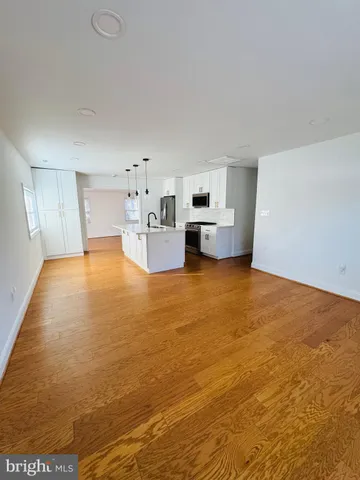 $2,850 | 14332 Belleville Avenue, Woodbridge, VA 22193