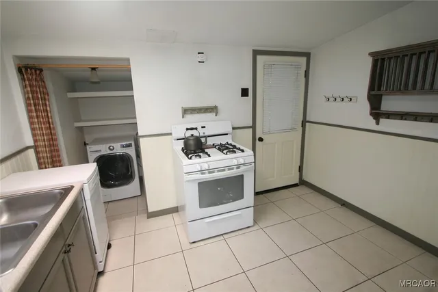 $1,500 | 1004 Canyon Road, Unit 2, Fawnskin, CA 92333