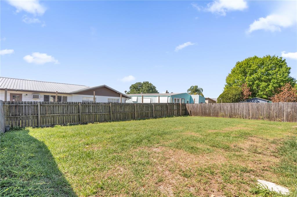 3324 Fox Ridge Drive Winter Haven, FL 33884 - Photo 27 of 28 a view of a back yard