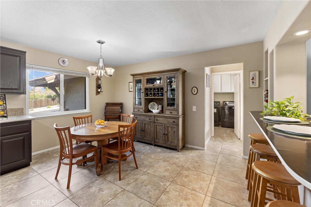 2022 Mirage Way Corona, CA 92882 - Photo 11 of 45 Dining Area