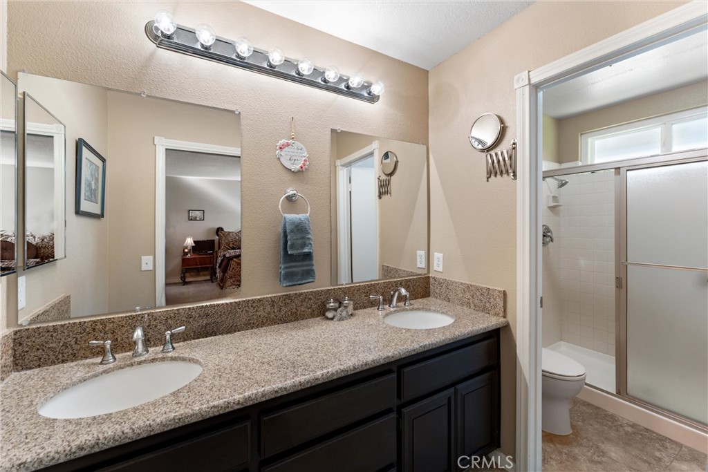 2022 Mirage Way Corona, CA 92882 - Photo 26 of 45 Primary Ensuite Bathroom